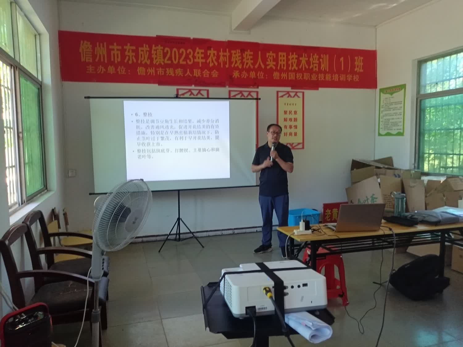 dac08a1a9442d737311cd02013b101b6.jpg